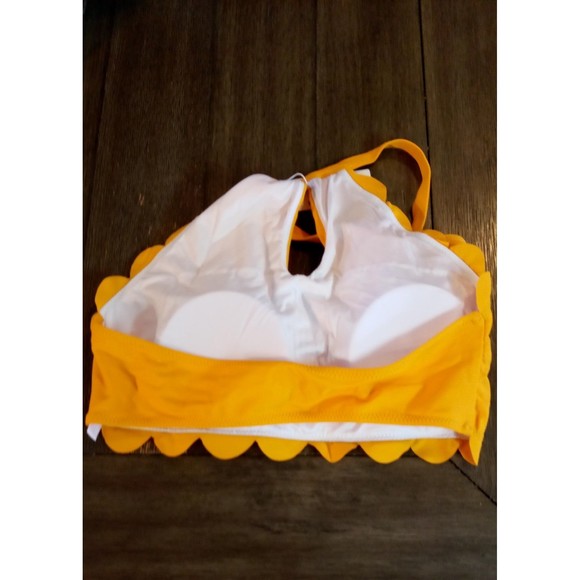 Yellow Scallop Bikini Top with Floral Bottom - Picture 8 of 10